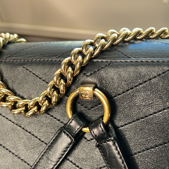 Chanel Black Leather Backpack EC Gold Hardware Turn Lock Comes Box, Bag & Flower - Picture 7 of 17